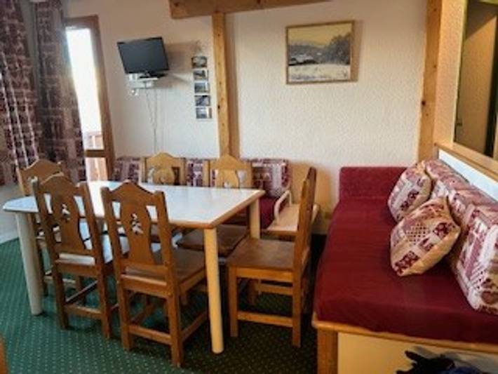 Gîte pour 6 personnes, avec terrasse dans Les Coches