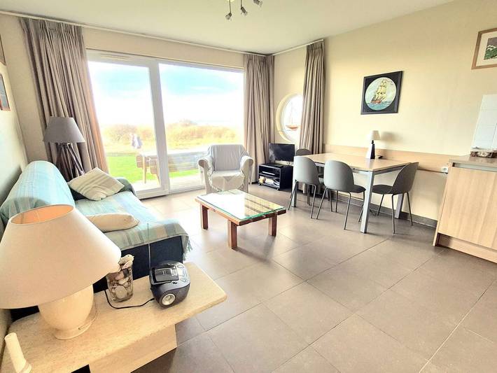 Apartamento entero, Planta baja con terraza, parking, mascotas permitidas cerca del mar in Wimereux, Boulogne-sur-Mer region