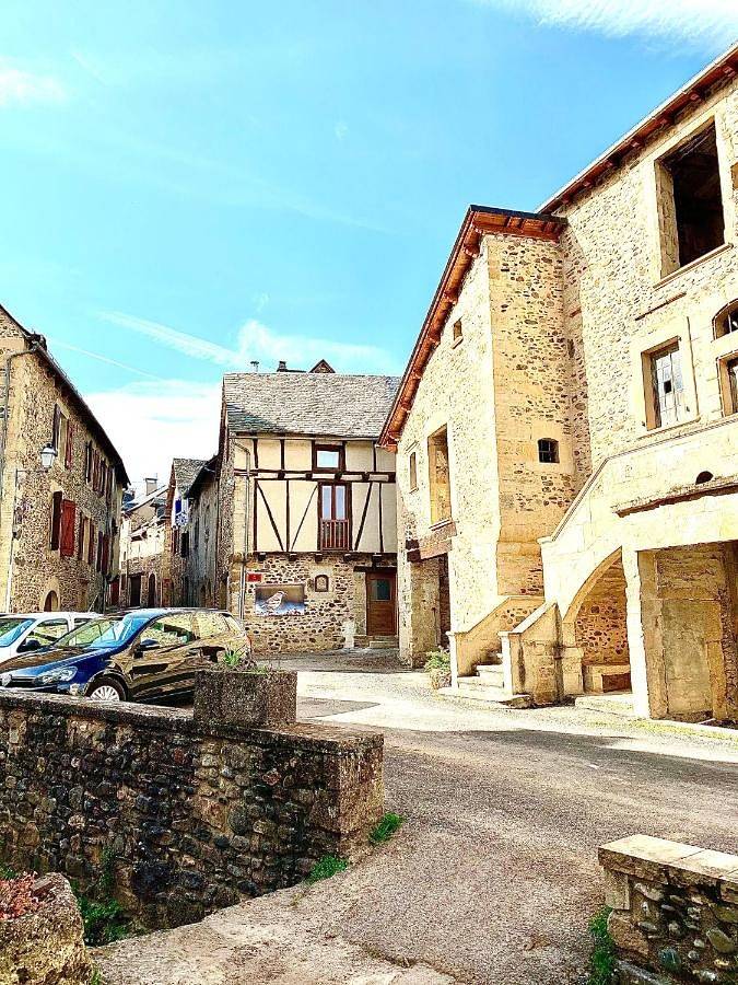 Location de vacances pour 4 personnes, avec vue à Sainte-Eulalie-d'Olt - 2