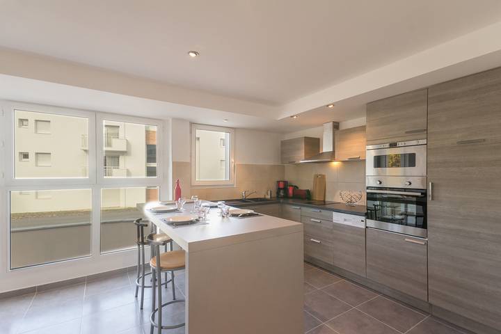 Gîte pour 4 personnes, avec terrasse et piscine à Vannes - 4