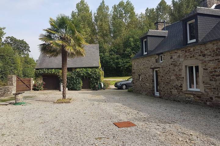 Gîte pour 2 personnes, avec terrasse et jardin à Saint-Pierre-d'Arthéglise