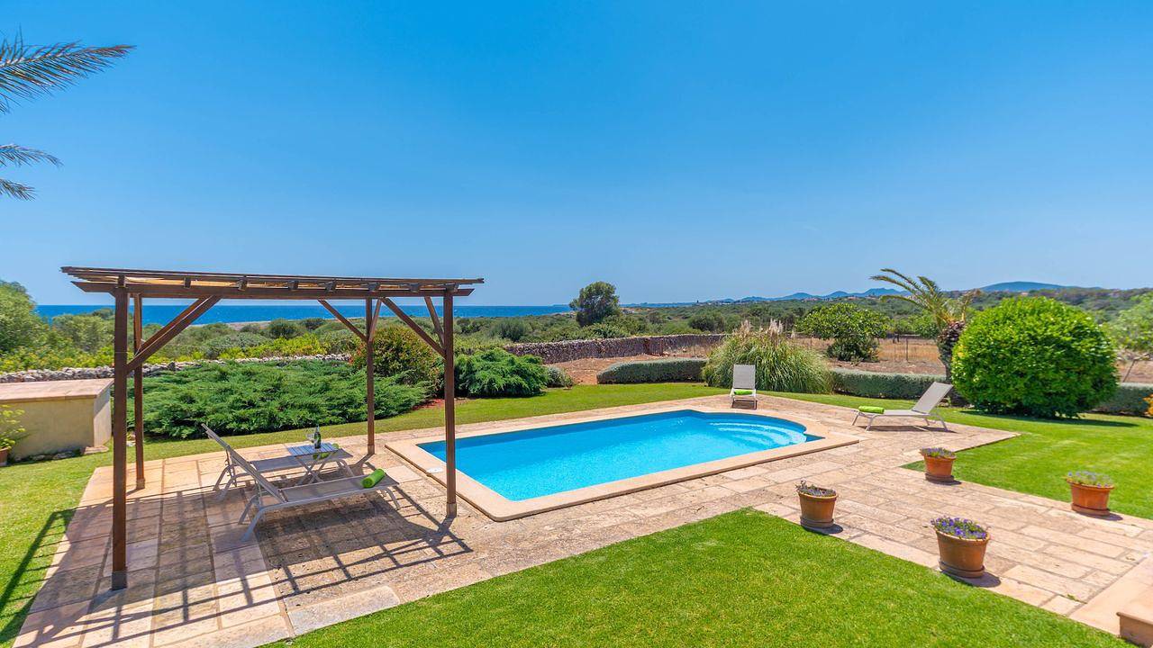 Chalet para 6 personas con piscina in S'illot Cala Morlanda, Manacor