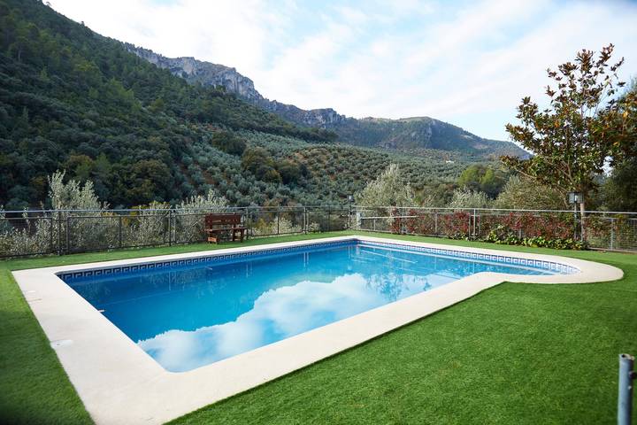 Casa rural para 15 personas, con jardín, Se admiten mascotas en Provincia de Jaén - 2