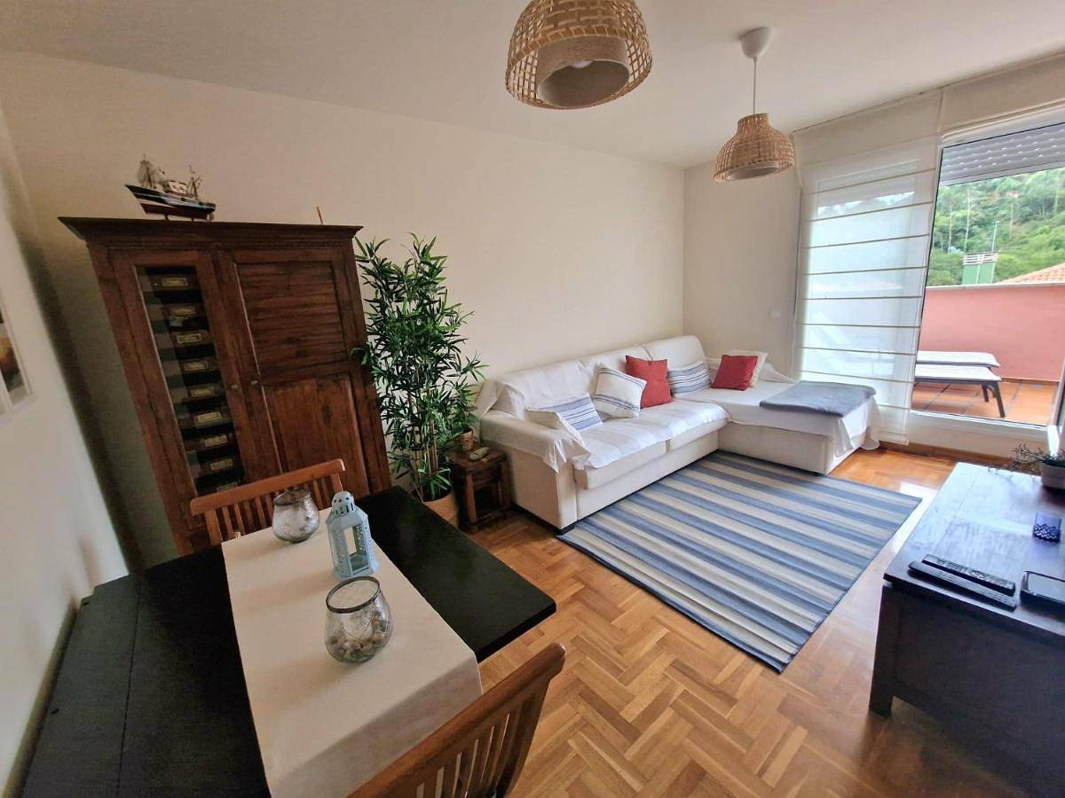Apartamento entero, Two-Bedroom Apartment in Luanco, Gozón