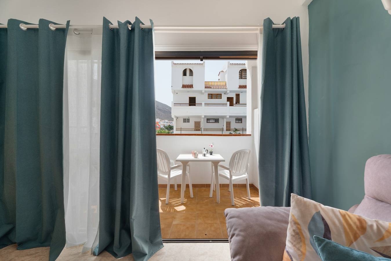 Apartamento entero, Apartamento de vacaciones 'Los Cristianos One-bedroom' con piscina privada, balcón y Wi-Fi in Los Cristianos, Arona 