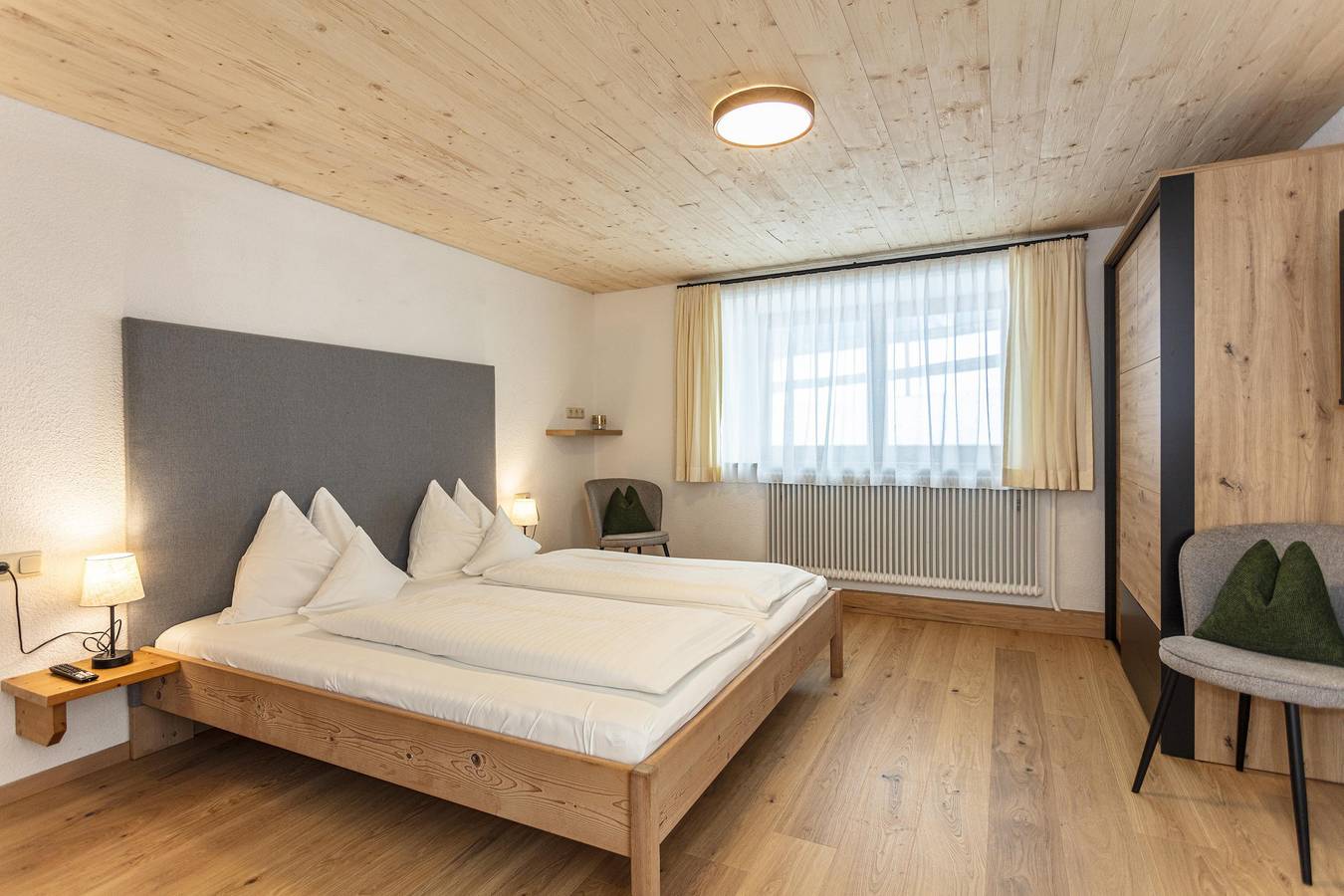 Entire holiday apartment, Doppelzimmer Dreizint in Leogang, Saalbach-Hinterglemm