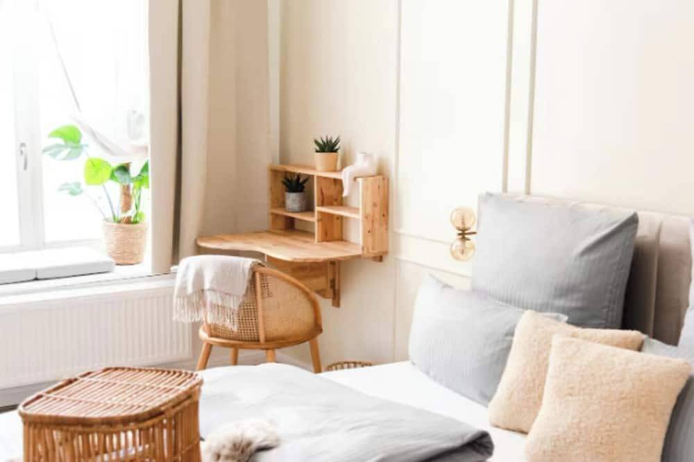 Entire apartment, Luxurious Stay in Central Berlin – Perfect for Groups & Families in Mitte Berlin, Berlin