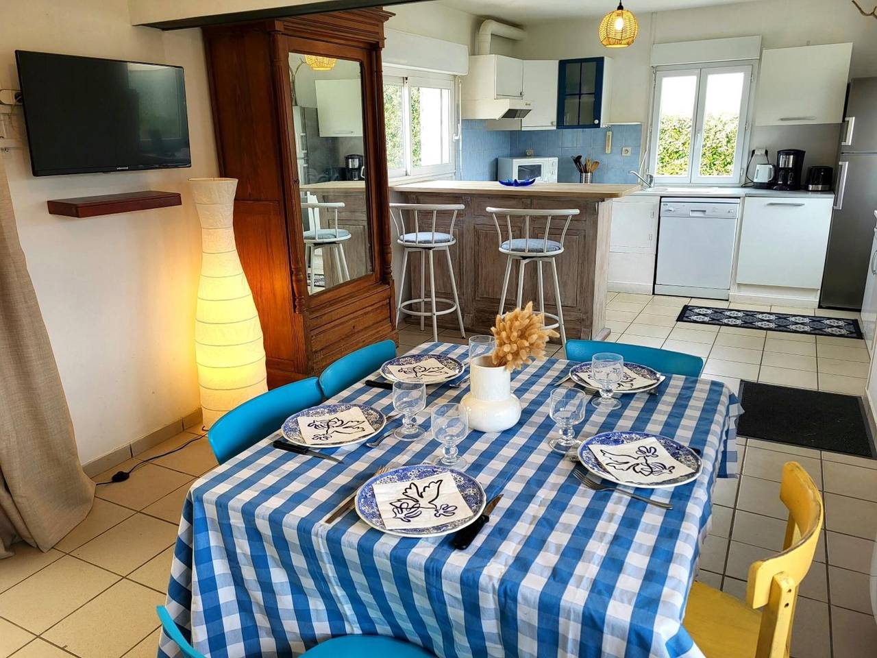 Casa Vacacional 'La Maison Du Rivage' con Vistas al Mar, Terraza Privada y Wi-Fi in Bretteville-sur-Ay, Coutances y alrededores
