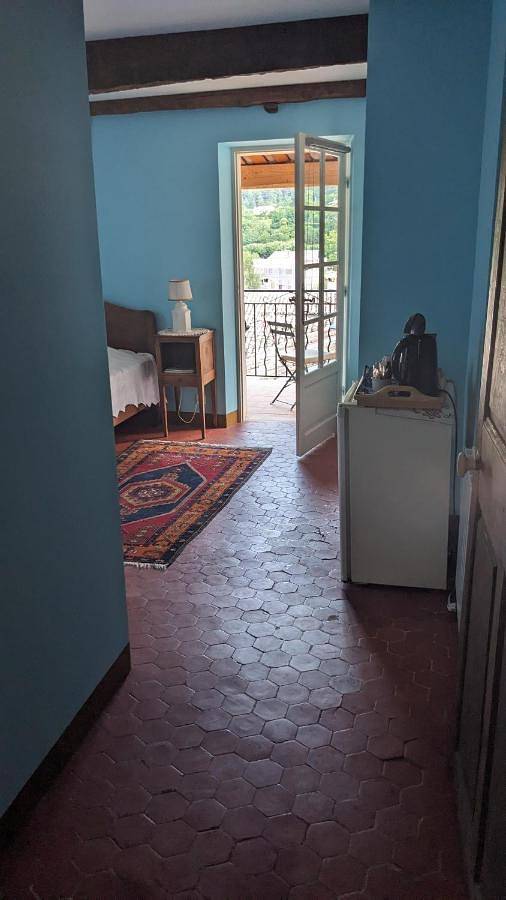 Chambre salle de bain privée,terrasse avec vue in Entrevaux, Région Castellane