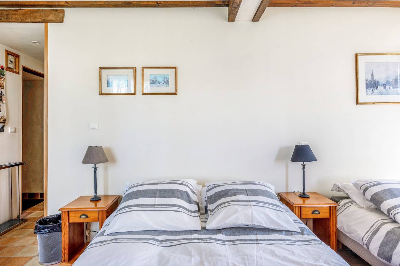 Chambre d'hôtes « Chambre Pissaro » avec piscine partagée, terrasse privée et Wi-Fi in Sanxay, Vienne (France)