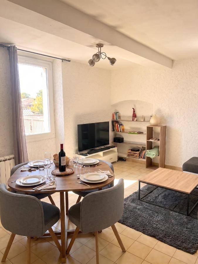 Gîte pour 4 personnes, avec vue, animaux acceptés dans Office De Tourisme De Greoux Les Bains - 2