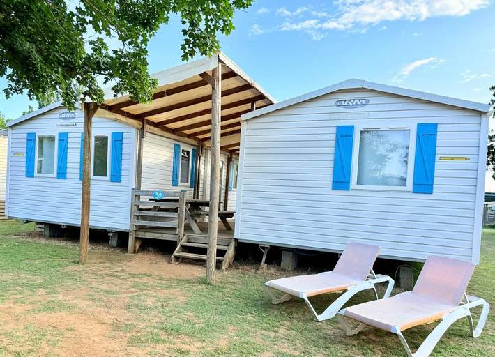 Location de vacances pour 4 personnes, avec Terrasse ainsi que Bassin pour enfant et Piscine à Gignac - 2