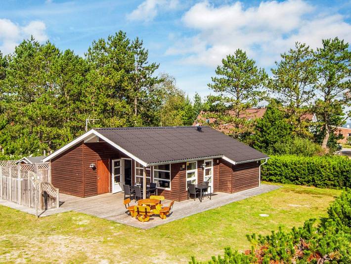 Vacation rental for 4 people, with sauna and yard as well as terrace, kid friendly in Denmark