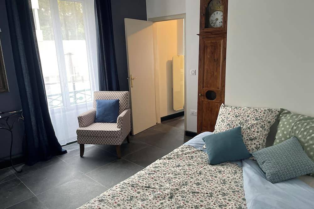 Apartamento entero, Apparently 5' from Rambouillet Park, 45' from Montparnasse Ideal for teleworking  in Rambouillet, Yvelines