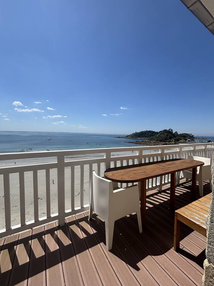 Appartement entier, Le Balcon de Tresmeur • Vue mer • Plage à pied in Trébeurden, Côte de Granit Rose