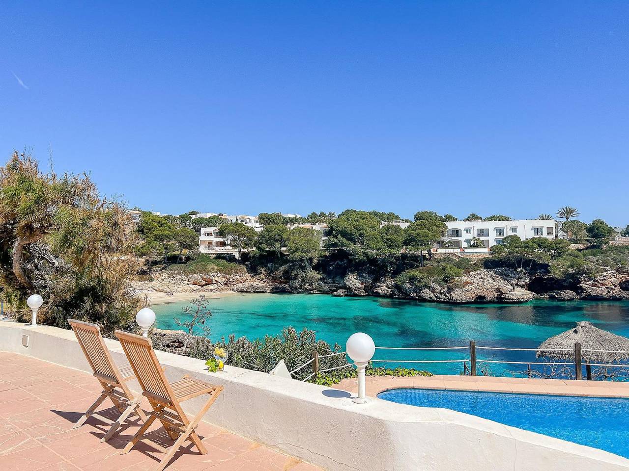Villa in erster Meereslinie mit privatem Pool in Cala d'Or, Santanyí