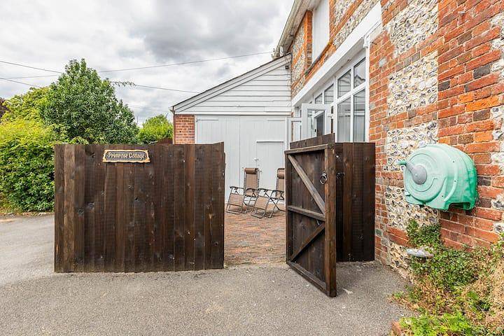 Barn for 2 people with yard in Dorset