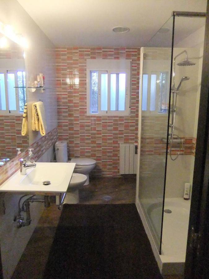 Four-Bedroom House in El Barrio, Alicante