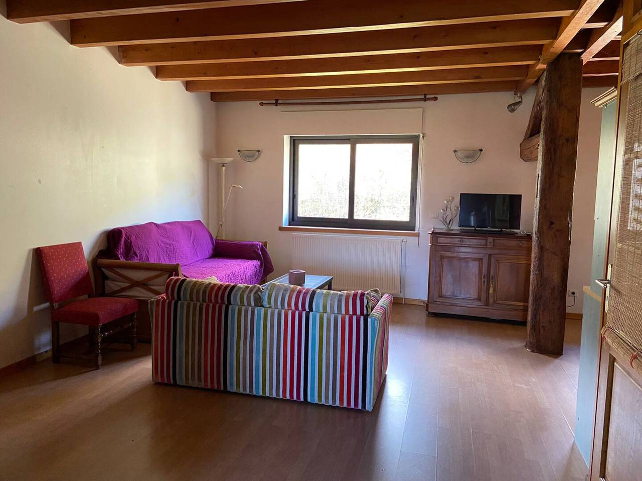 Ganze Wohnung, Ferienwohnung 'Entre Lacs Et Sapins' mit Bergblick, privater Terrasse und Wlan in Dortan, Nantua