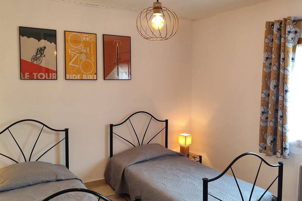 Villa La Sablède with private pool 4 bed wifi air-conditioning 10 km beaches in Pomérols, Côte d'Améthyste