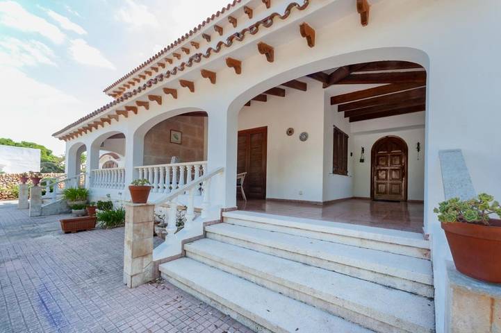 Villa pour 6 personnes, avec jardin ainsi que vue et piscine, animaux acceptés à Cala Galdana - 3
