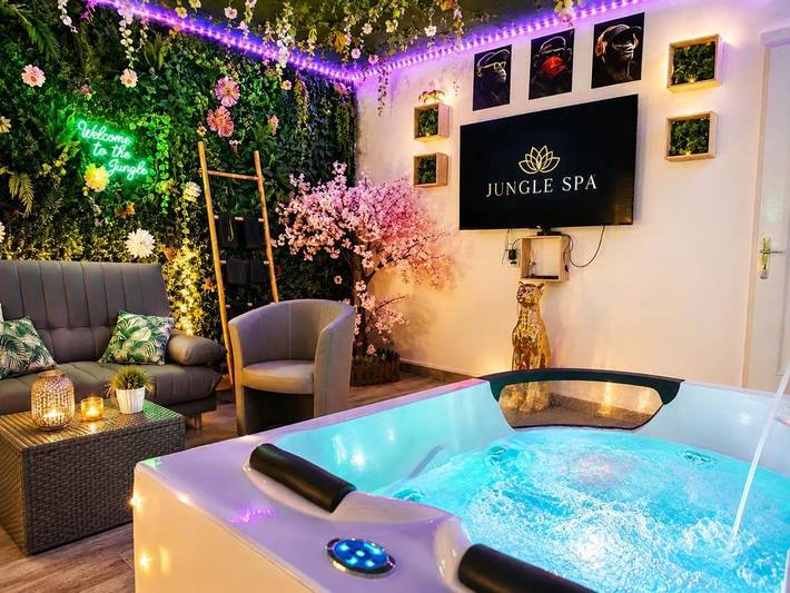 Location de vacances pour 4 personnes, avec Jacuzzi et Sauna à Schiltigheim