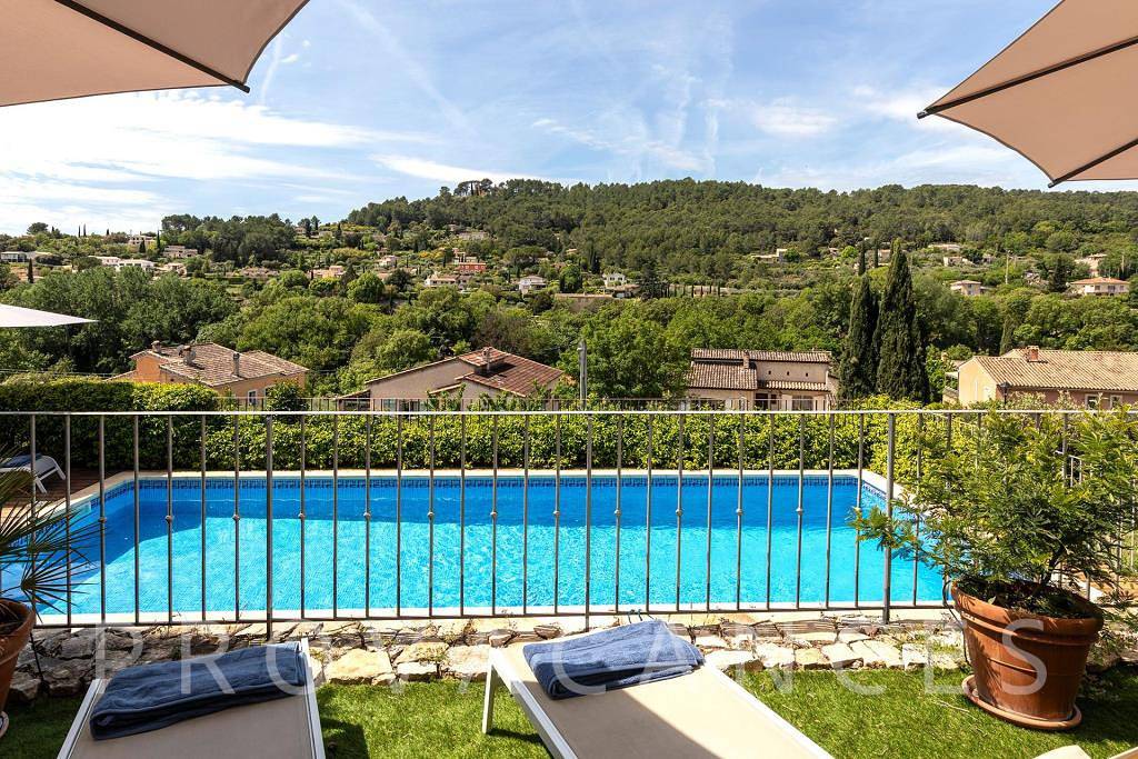 Villa pour 10 personnes avec jardin in Cotignac, Région de Brignoles