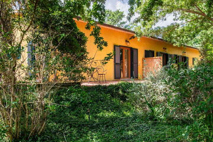 Agriturismo 'Rosaspina - Appartamento 5' con piscina condivisa, Wi-Fi e aria condizionata in Capalbio, Provincia di Grosseto