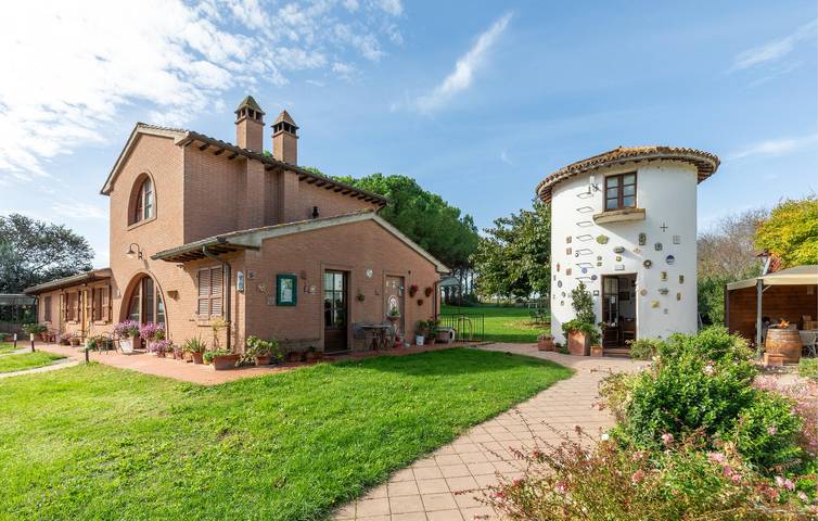 Gîte pour 5 personnes, avec piscine ainsi que terrasse et jardin, animaux acceptés à Castiglione del Lago - 2