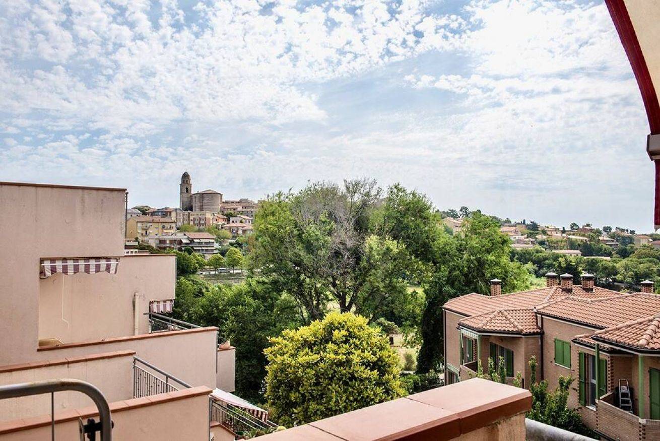 Entire apartment, S273 - Sirolo, comfortable three-room apartment with air conditioning in Sirolo, Riviera del Conero