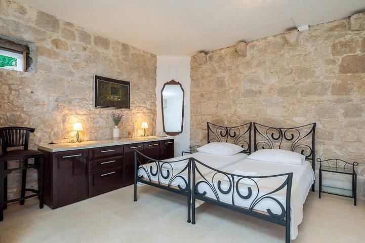 Tolles Haus in Lozisca mit Wlan in Milna, Brac
