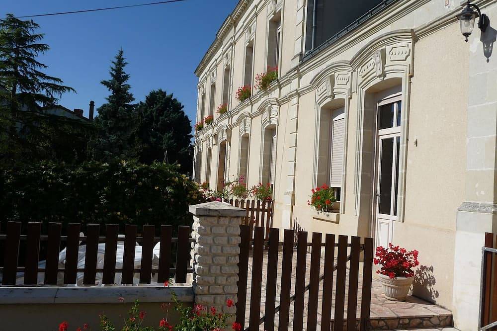 Gite saint pierre à champ in Cersay, Loire-Tal