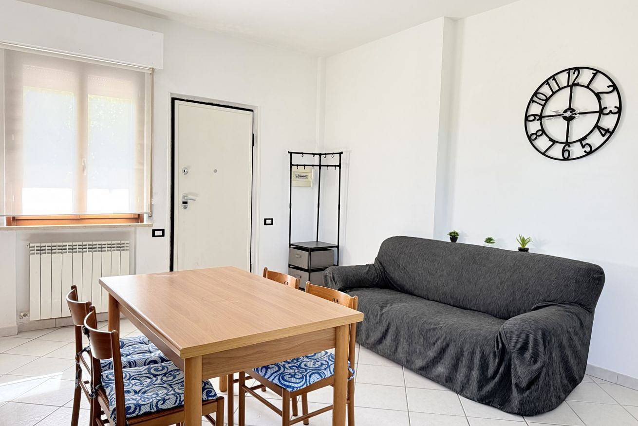 Geheel appartement, C019 – Camerano, spacious two-bedroom apartment with wi-fi in Camerano, Provincie Ancona