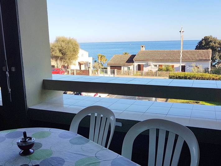 Appartement entier, Appartement 4 pers, plage à pied, parking, commerces, sports à proximité in Sari-Solenzara, Arrondissement de Sartène