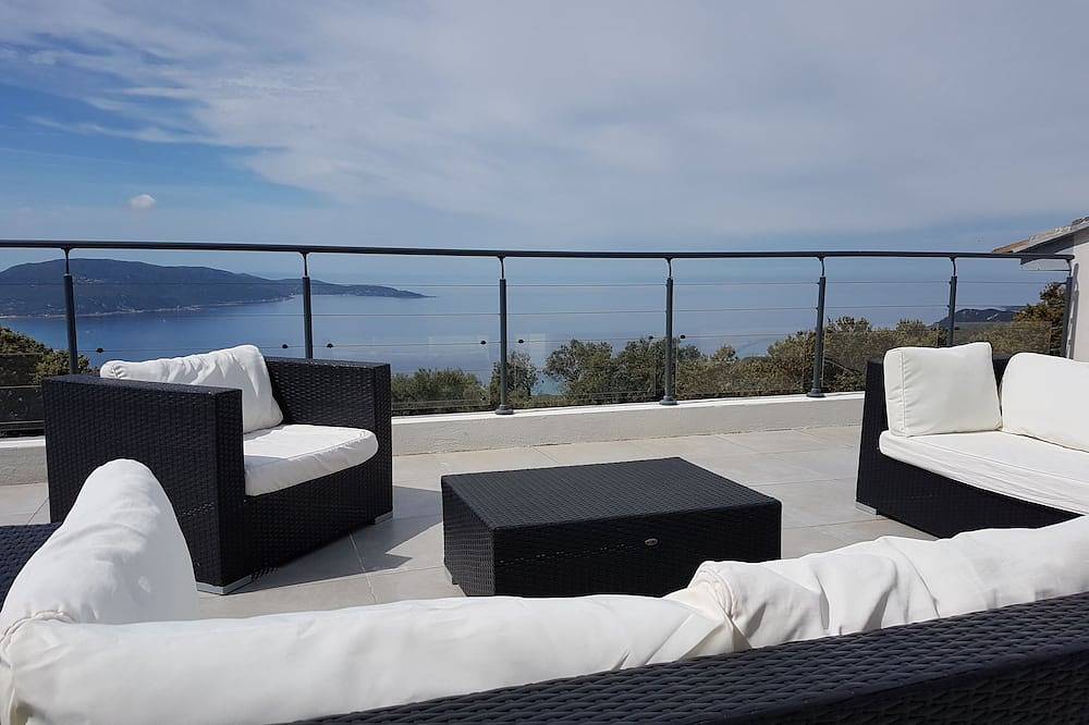 Villa pour 12 Personnes dans Olmeto, Arrondissement de Sartène