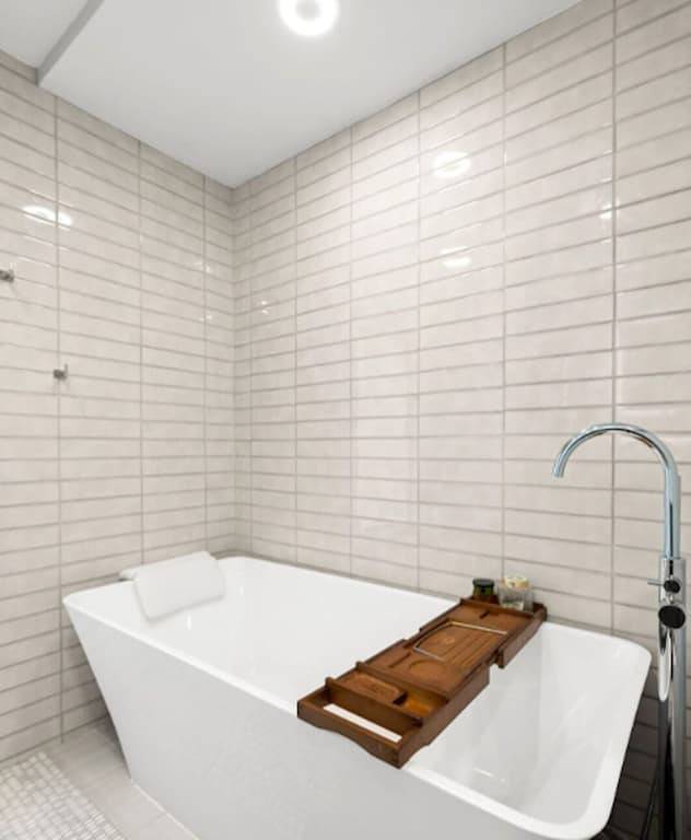 5 Star Luxury Getaway Heated Pool & Outdoor Fireplace in South Tampa, Tampa