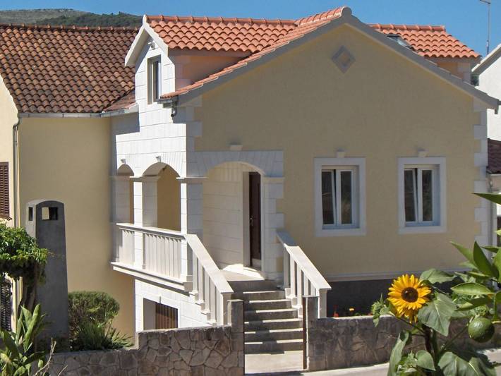 Gîte pour 4 personnes, avec Terrasse et Jardin à Stari Grad
