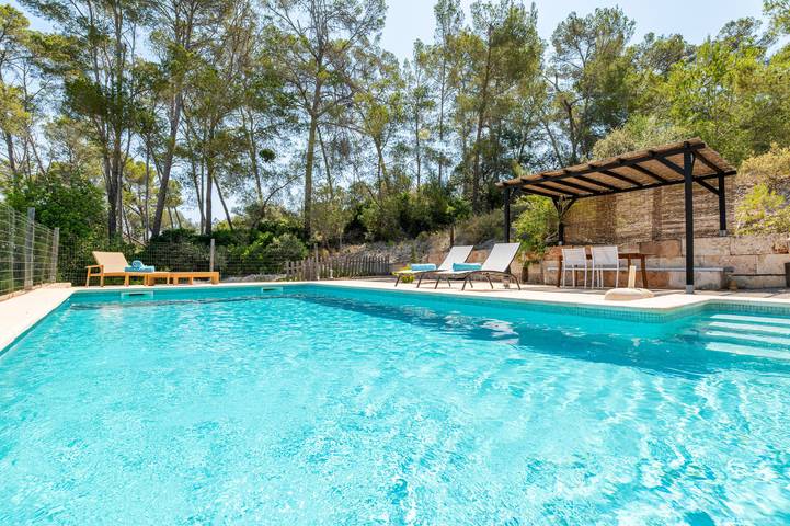 Finca für 6 Personen, mit Terrasse und Garten in Lloret de Vistalegre