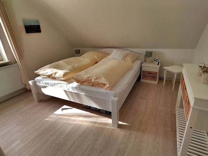 Ganze Ferienwohnung, Harde 15, Whg. Og links in Wyk auf Föhr (Stadt), Wyk auf Föhr