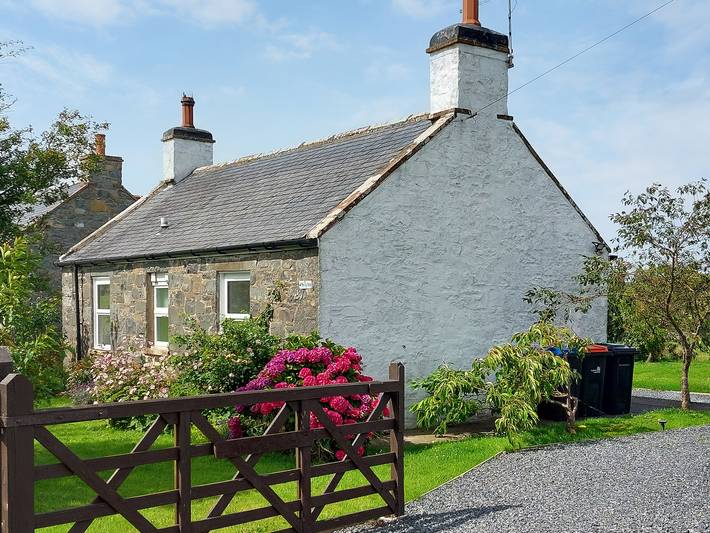 Log cabin for 4 people, with garden in Dumfries and Galloway