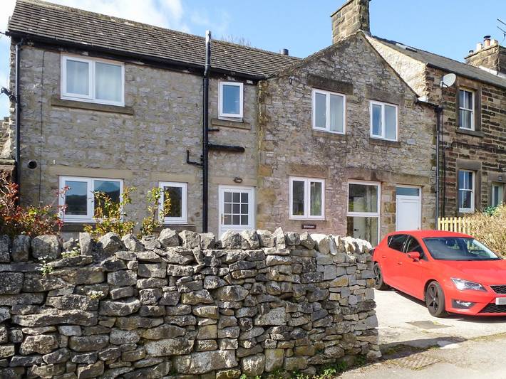 Cottage for 4 people, with garden, with pets in Bakewell