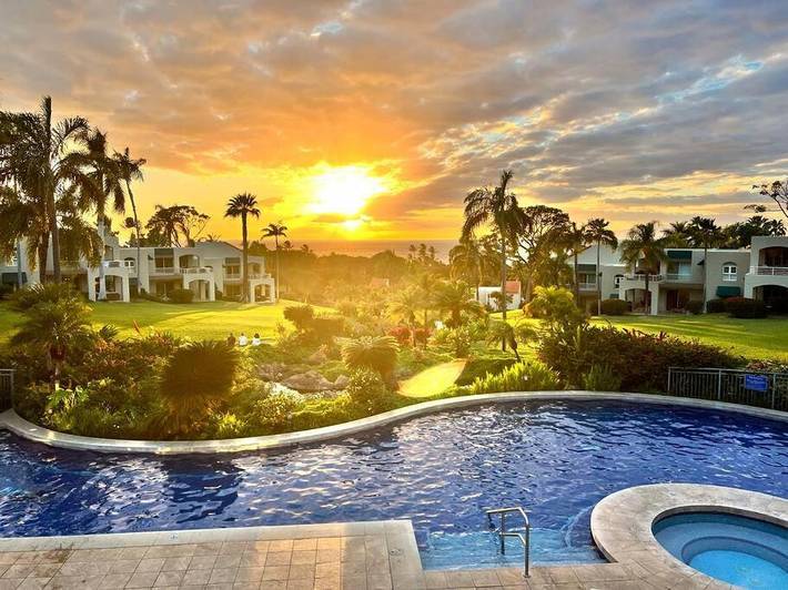 Apartamento de vacaciones para 4 personas, con vistas además de jardín y piscina - 1