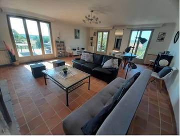 Location de vacances pour 6 personnes, avec vue et jardin à Crécy-la-Chapelle