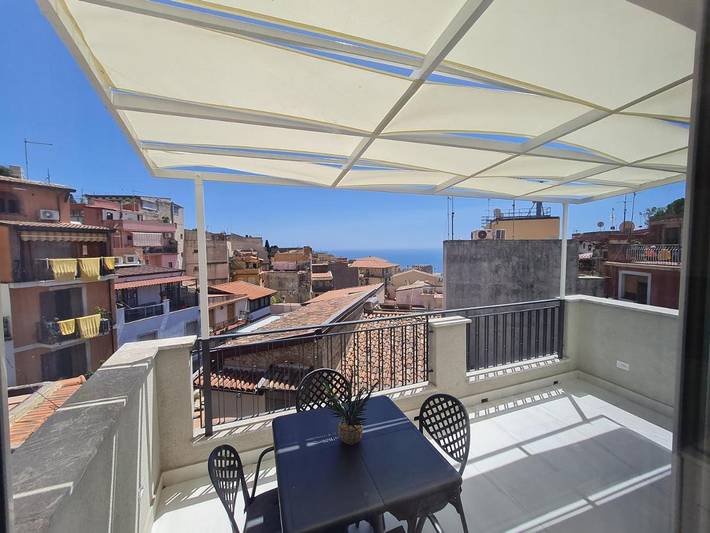 B&b per 4 persone, con terrazza e panorama a Taormina