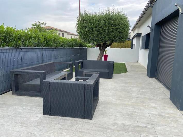 Location de vacances pour 6 personnes, avec piscine à Théza - 4