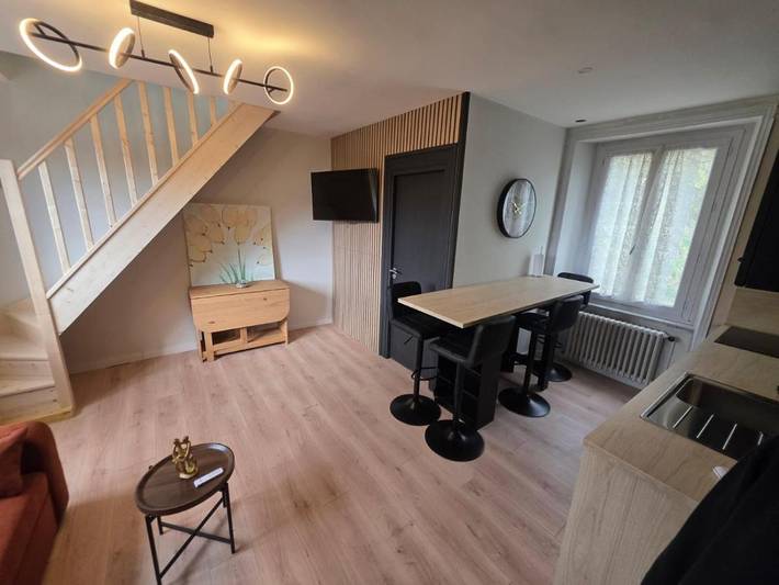 Apartamento de vacaciones para 4 personas, con vistas y jardín - 1