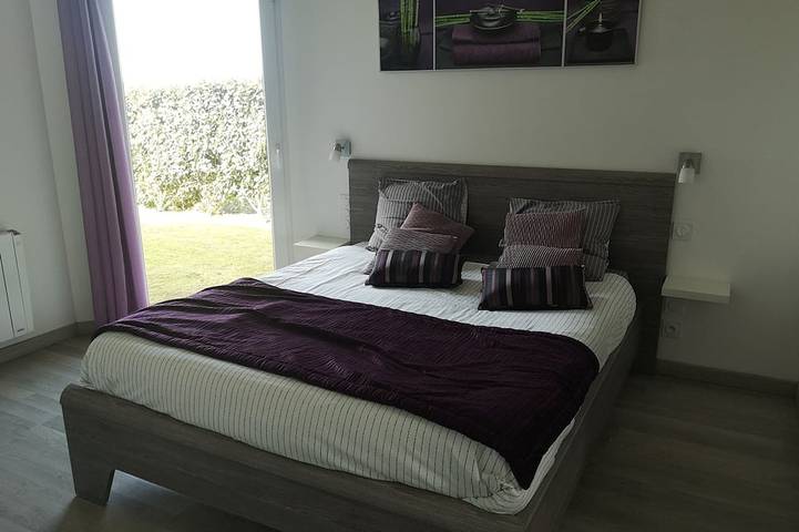 Location de vacances pour 6 personnes, avec jardin ainsi que jacuzzi et balcon dans Plage de Neiz Vran - 2