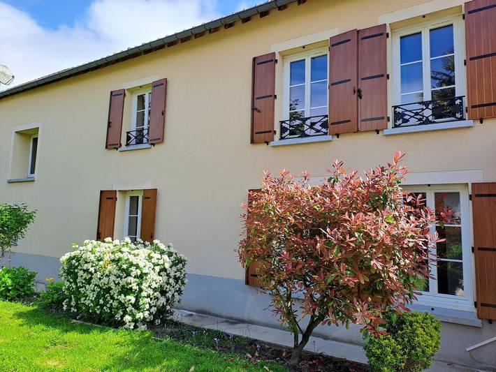 Gîte pour 11 personnes, avec jardin dans Seine-et-Marne - 2