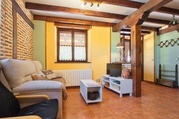 Casa Rural para 9 Personas en Santibáñez de la Peña, Montaña Palentina, Foto 2