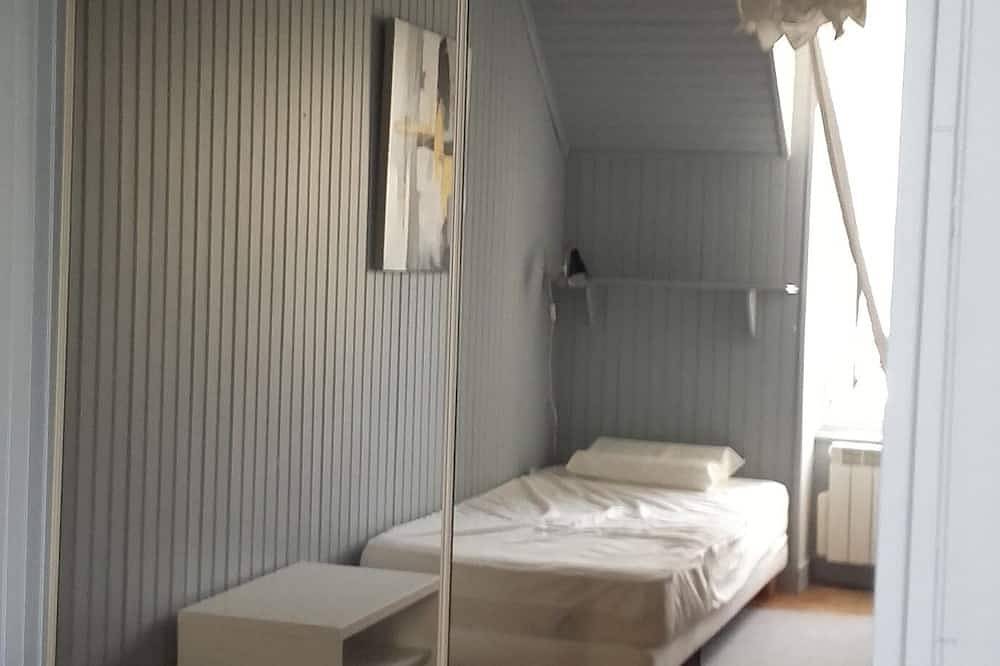 Maison de pêcheur au centre du Guilvinec, le port à 200 m, les plages à 1000 m. in Guilvinec, Région de Quimper